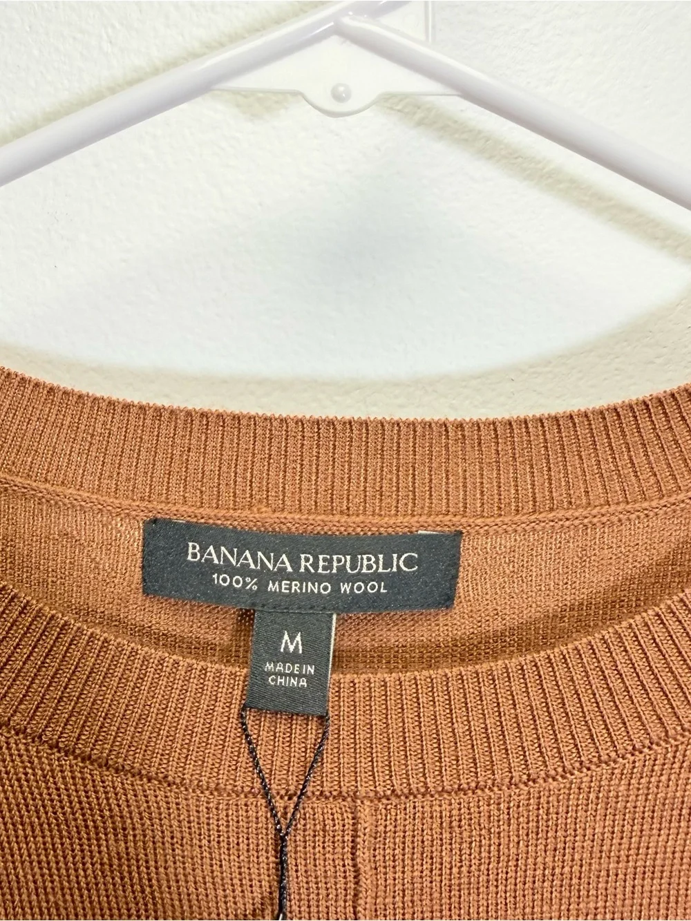 NWT Banana Republic Brown Washable 100% Merino Crew-Neck Sweater Medium